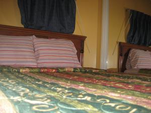 Walls Motel Long Beach