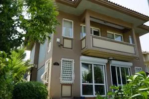 Mountain View Villa Marmaris - 伊丘美勒