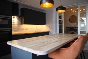 Crawford House - ScholarLee Living Apartments