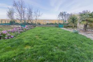 Maisons de vacances Maison chaleureuse-Grand jardin-Proche Saumur : photos des chambres