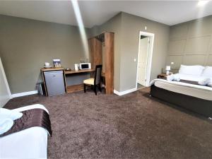 Family Room room in New County Hotel by RoomsBooked