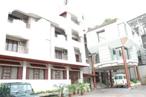 Hotel Gnanam - Pattukkottai
