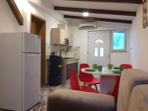 One-bedroom apartment, WiFi, airco, parking, washing machine, grill