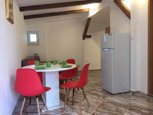 One-bedroom apartment, WiFi, airco, parking, washing machine, grill