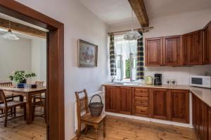 Roubená chalupa Český ráj Nadslav