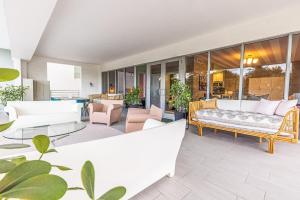 Boutique Suite with Huge Terrace and Rooftop Pool