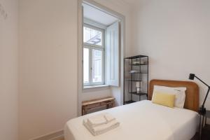 FLH Bacalhoeiros Spacious Apartment