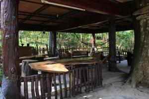 Whitetea Estatehouse