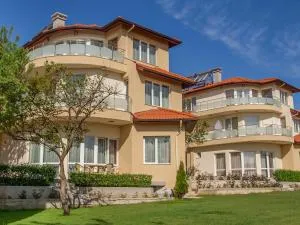 Complex Pika - 圣君士坦丁和海伦那