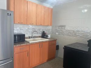 “Lucor D-Eight House” New Entire Home in the Town…
