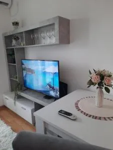 Lux Natural - Trstenik