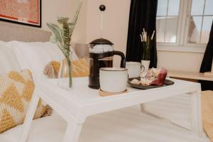 Coyle House, 3 bed,Corby, super kings or twins, driveway, free wi-fi, corporates welcome