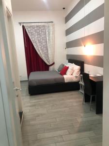Deluxe Double Room with Balcony room in Napoli DownTown
