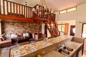CabaƱa con Espectacular Vista y Piscina Climatizada
