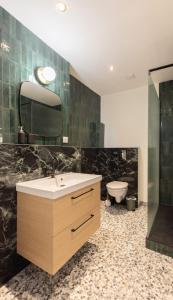 Appartements Emeraude, T2 design tout equipe Chateaucreux-Gare : photos des chambres