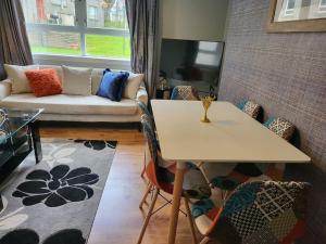4 Bedroom Apts at Sensational Stay Serviced Accommodation Aberdeen- Powis Crescent