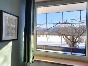 Deerwood Holiday Cozy Retreat 2br Apartment with Stunning Castle Views