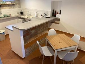 Deluxe Queen Suite room in Pension Skylark