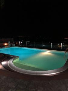 Casetta con piscina fra Catania e Siracusa