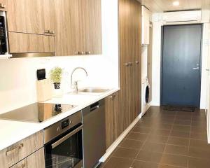 SunBeach Apartment with seaview and sauna