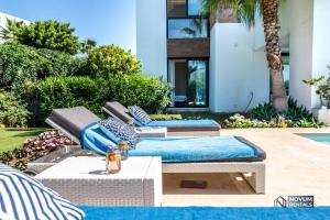 Remarkable 5-BDRM Villa - Heated POOL & GYM