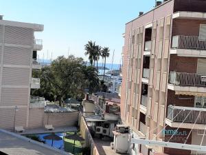 Eden Mar cambrils,climatizado , wifi y playa