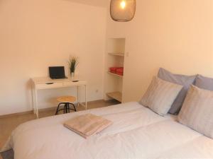 Maisons de vacances Maison de ville, fibre et Netflix : photos des chambres
