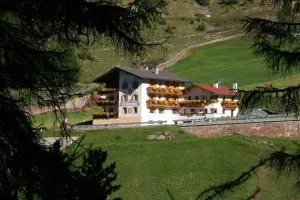 Hotel Alpenfriede - Melago