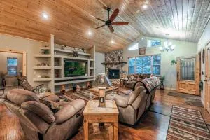 Heavenly Pines - Alpine Cellars Village