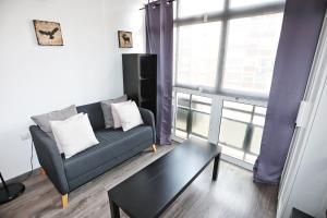 Holidays2Malaga Capulino 2 bedroom Huelin Area 300 mts from beach