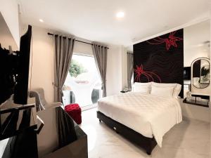 Phòng Loại Sang Giường Đôi (Deluxe Double Room)