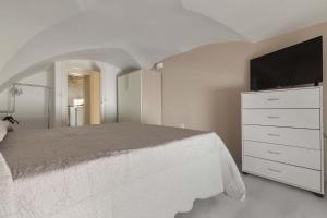 Suite 79 by BarbarHouse