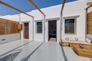 Endless Blue from Syros - Vari Resort