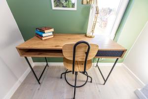 Jūra ošia, By Cohost