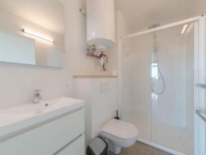 Studio Astrid 802 with parking by Interhome