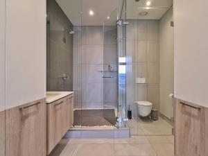 Luxurious Menlyn Maine 1 Bedroom on 12th Floor with Stunning Views & No Load Shedding
