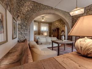 Apartment Glicine by Interhome