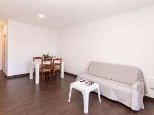 Apartment Estiu by Interhome