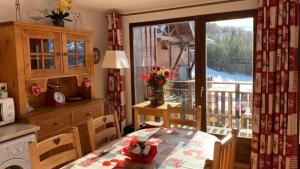 Appartements Eden sur les pistes avec vue panoramique sur la vallee : photos des chambres