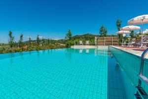 Luxury Villa in Tuscany with Pool near Pisa and Florence - Eight Bedrooms 14 pl