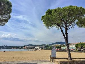 Appartements Apartment Sainte Maxime les Plages-4 by Interhome : photos des chambres