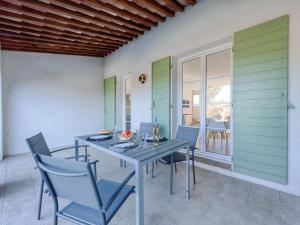 Maisons de vacances Holiday Home Lou Cepoun by Interhome : photos des chambres