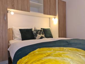 Downtown Apartment Ela