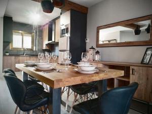 Precioso apto, con piscina en puerto de Cambrils, wifi y parking incluido