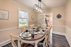 New Bern Retreat with Fire Pit about 1 Mi to Dtwn! - Pollocks