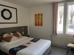 Hotels Logis Hotel Restaurant Vuillot : photos des chambres