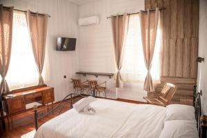 1920's Rooms & Beds