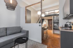 Charming 2 Bdr Old Town