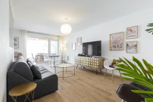 Large 2 Bdr at Nice Port