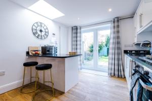 Pristine 2-bed house in Chester by 53 Degrees Property, ideal for Families & Small groups, Great Location - Sleeps 6